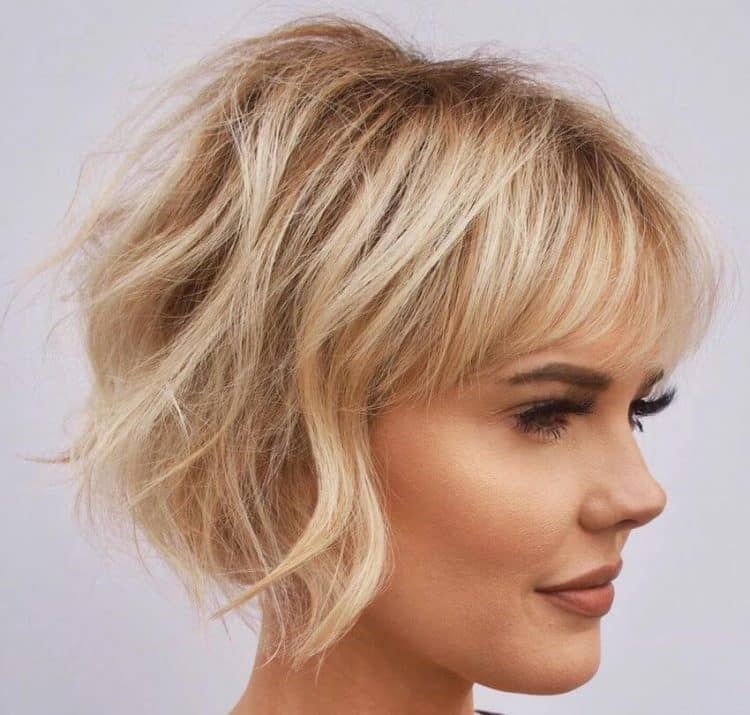 Capelli Tagli medi. 7 nuovi tagli scalati sfilati su cui puntare