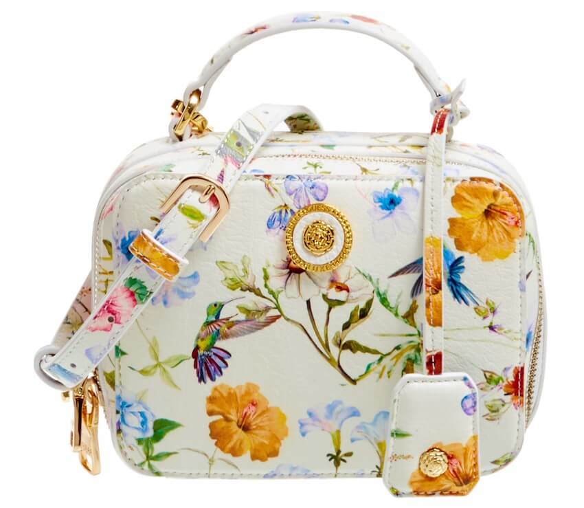 Guess borse primavera estate 2020 catalogo Donne Sul Web