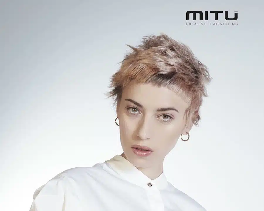 tagli capelli corti mossi Wella
