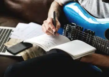 frasi canzoni italiane