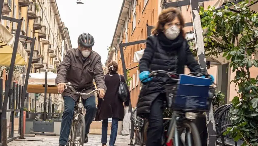 Milano mascherine obbligatorie