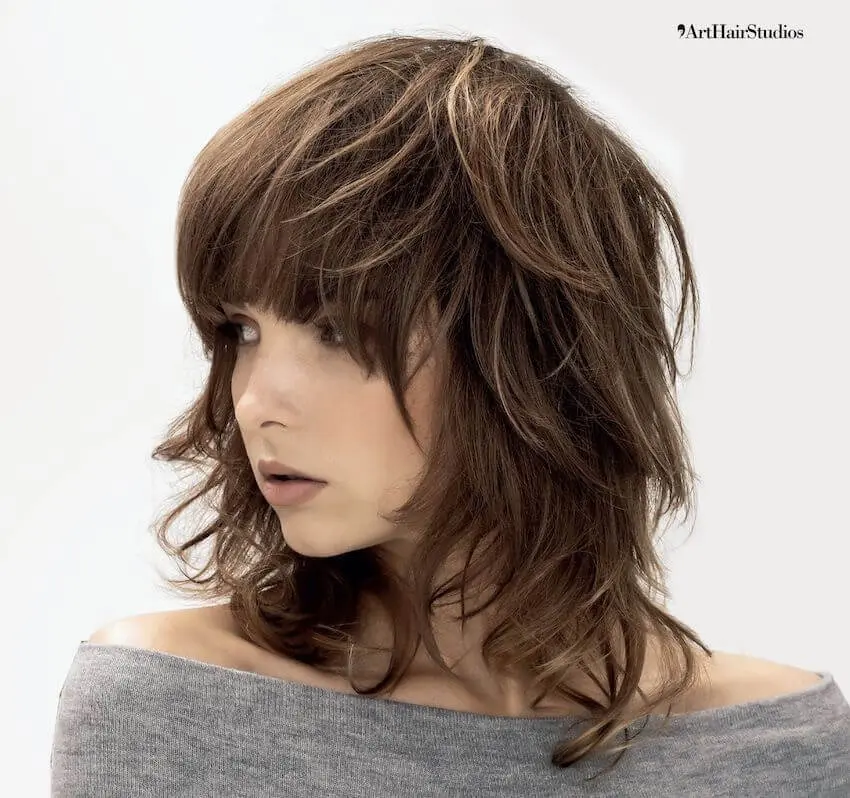 colore capelli castani sfumature primavera estate 2020
