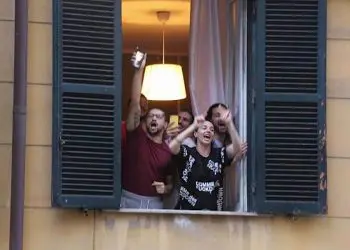 canzoni sul balcone
