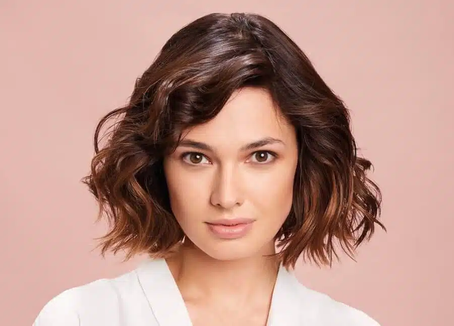 taglio medio capelli colore estate 2020