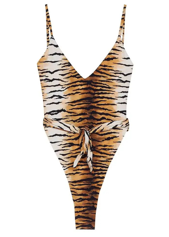 costume-intero-scollato-sgambato-bershka