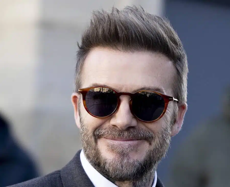 capelli corti uomo 2023-ciuffo alto