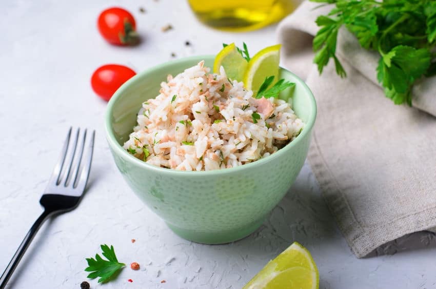 insalata di riso con pesce