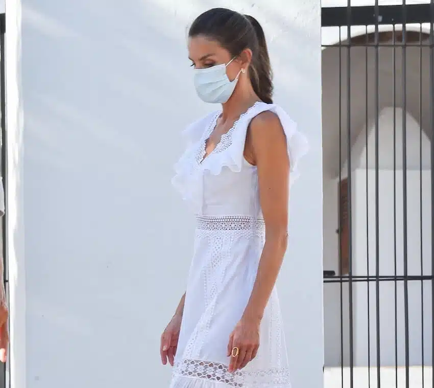 letizia ortiz abito bianco ibiza