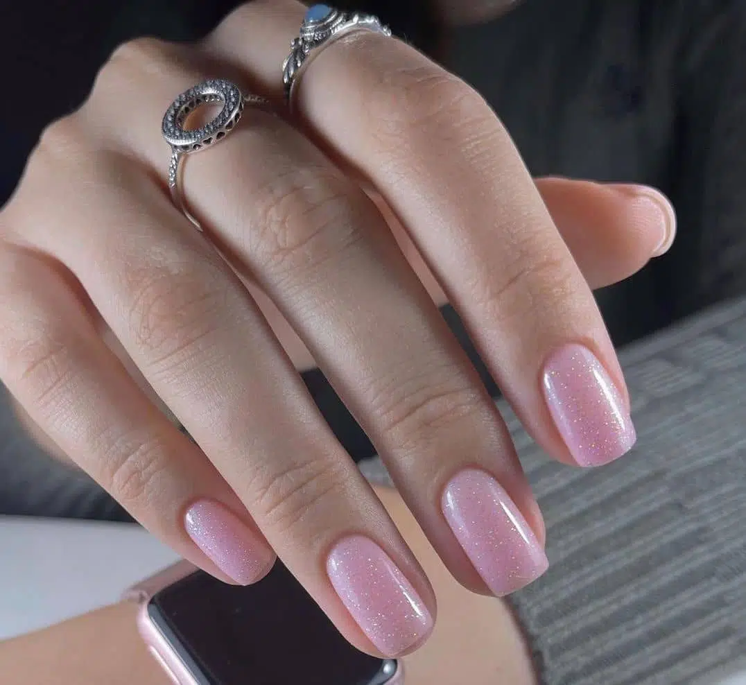 unghie gel smalto rosa glitter