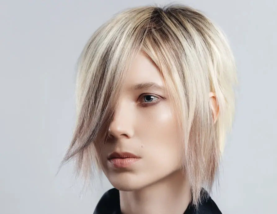 capelli biondi tagli colori inverno 2021