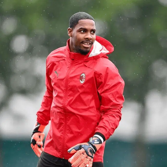 Mike Maignan portiere Milan 2021-22