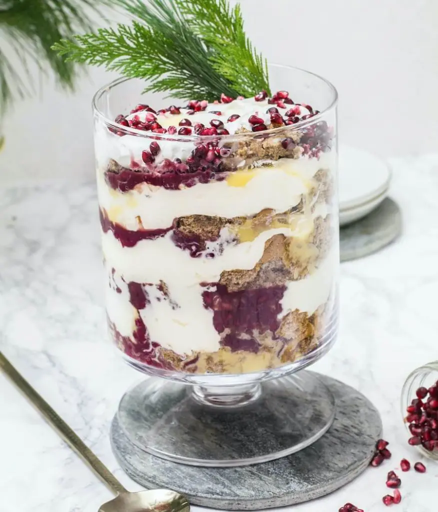 dolci natalizi zuppa inglese al melograno