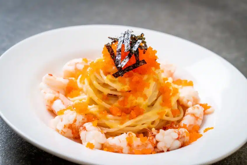 Spaghetti gamberi bottarga uovo di lompo