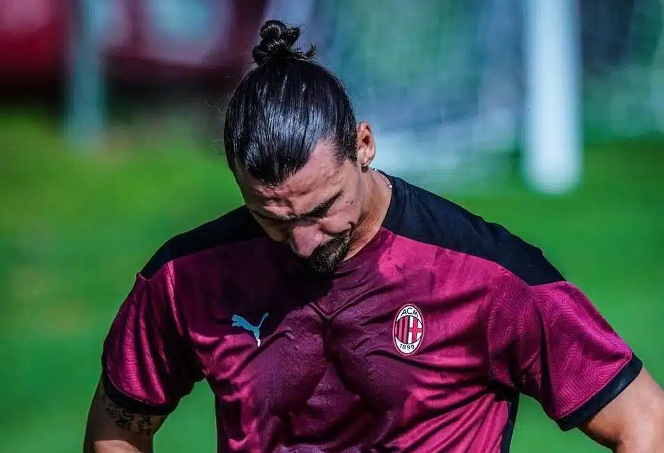 capelli uomo raccolti ibra