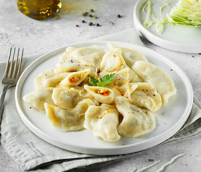 ravioli con verza ricetta ucraina