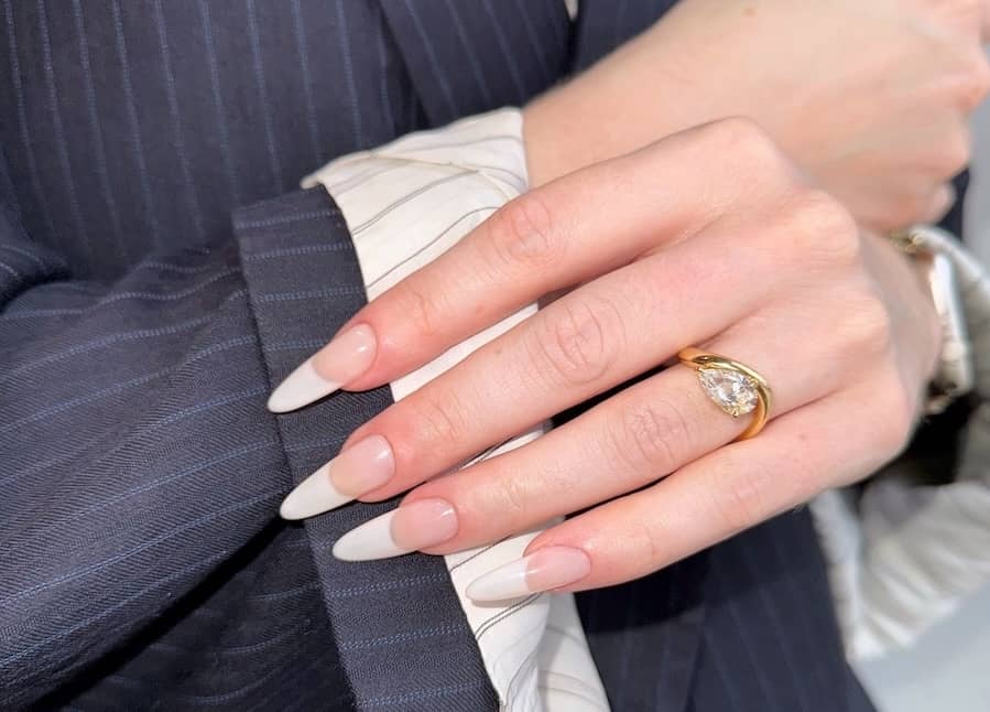 french manicure finta incolllata