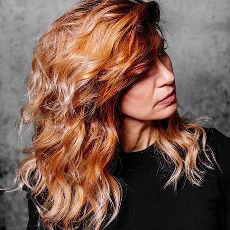 Capelli con frangia 2021, lunga, scalata e laterale. Foto