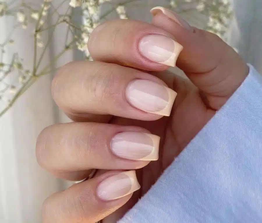 unghie estive 2021 french manicure