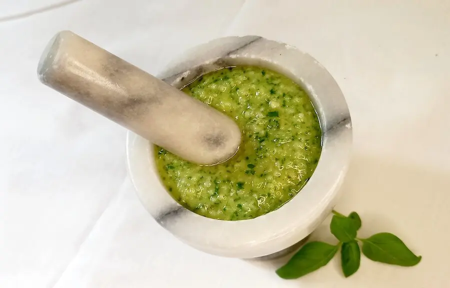 spaghetti pesto