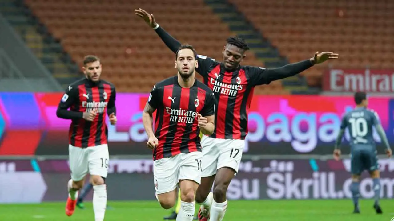 Milan Benevento Calhanoglu