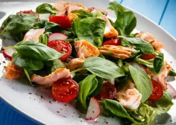 Insalata salmone fresco