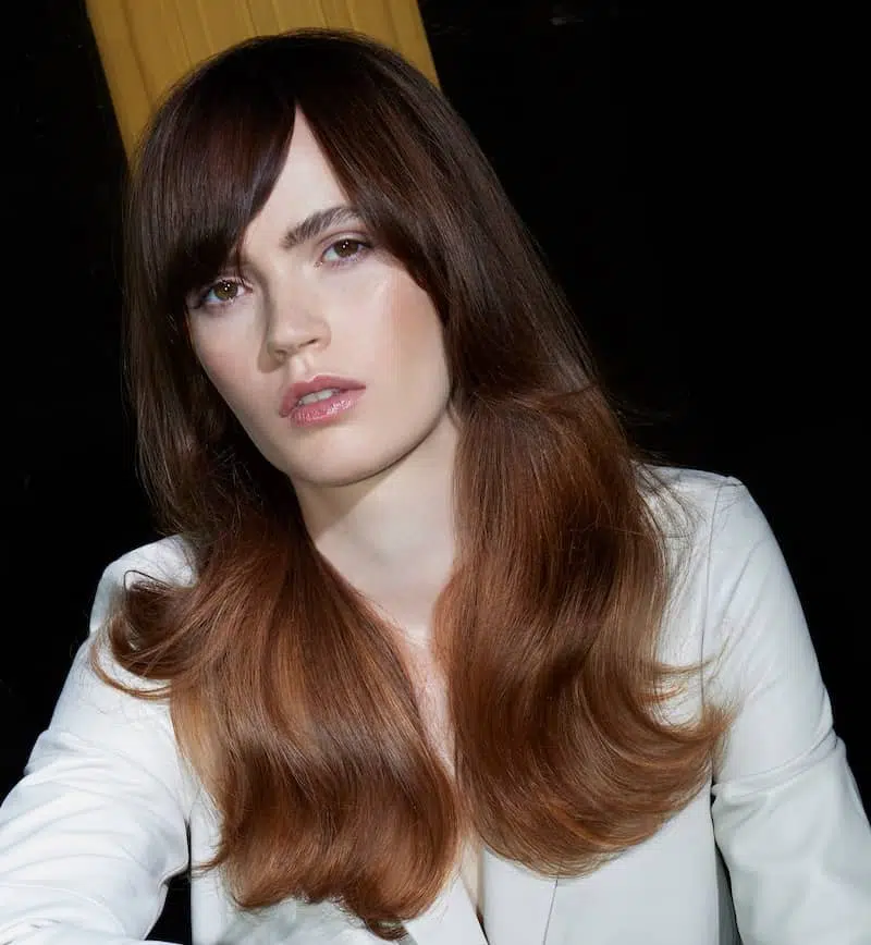 Capelli castani lunghi inverno 2021