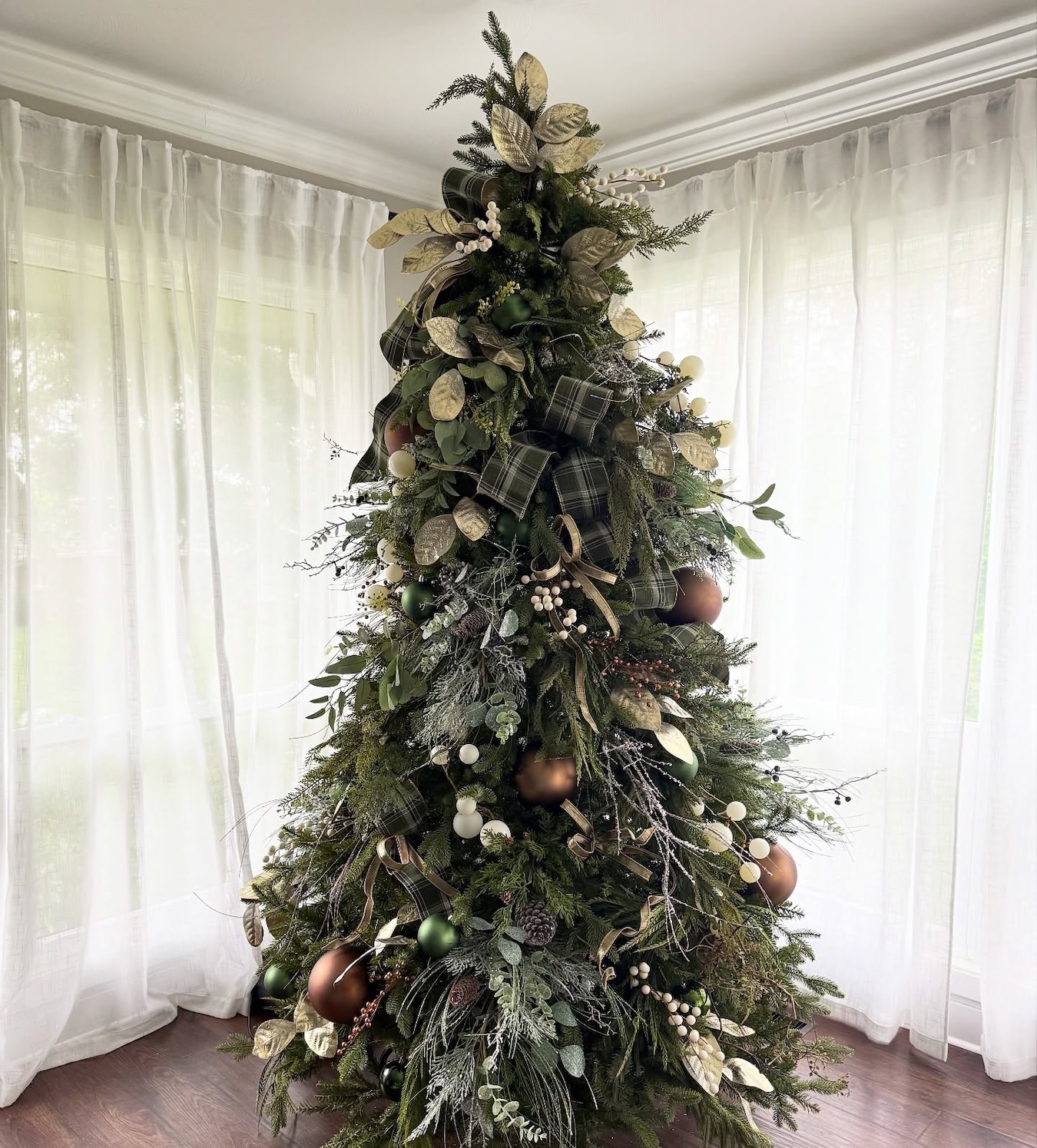 albero di natale 2025 verde oro