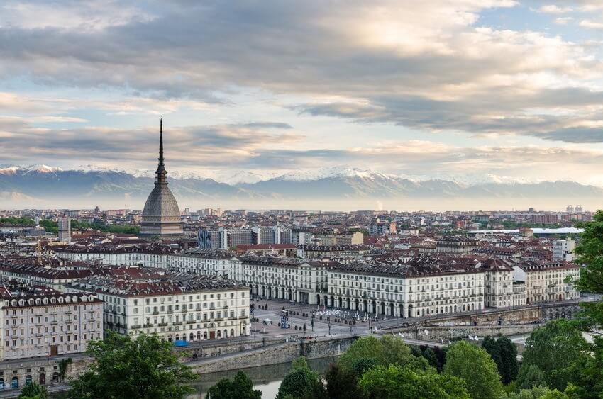 Saldi invernali 2022 Piemonte e Torino date