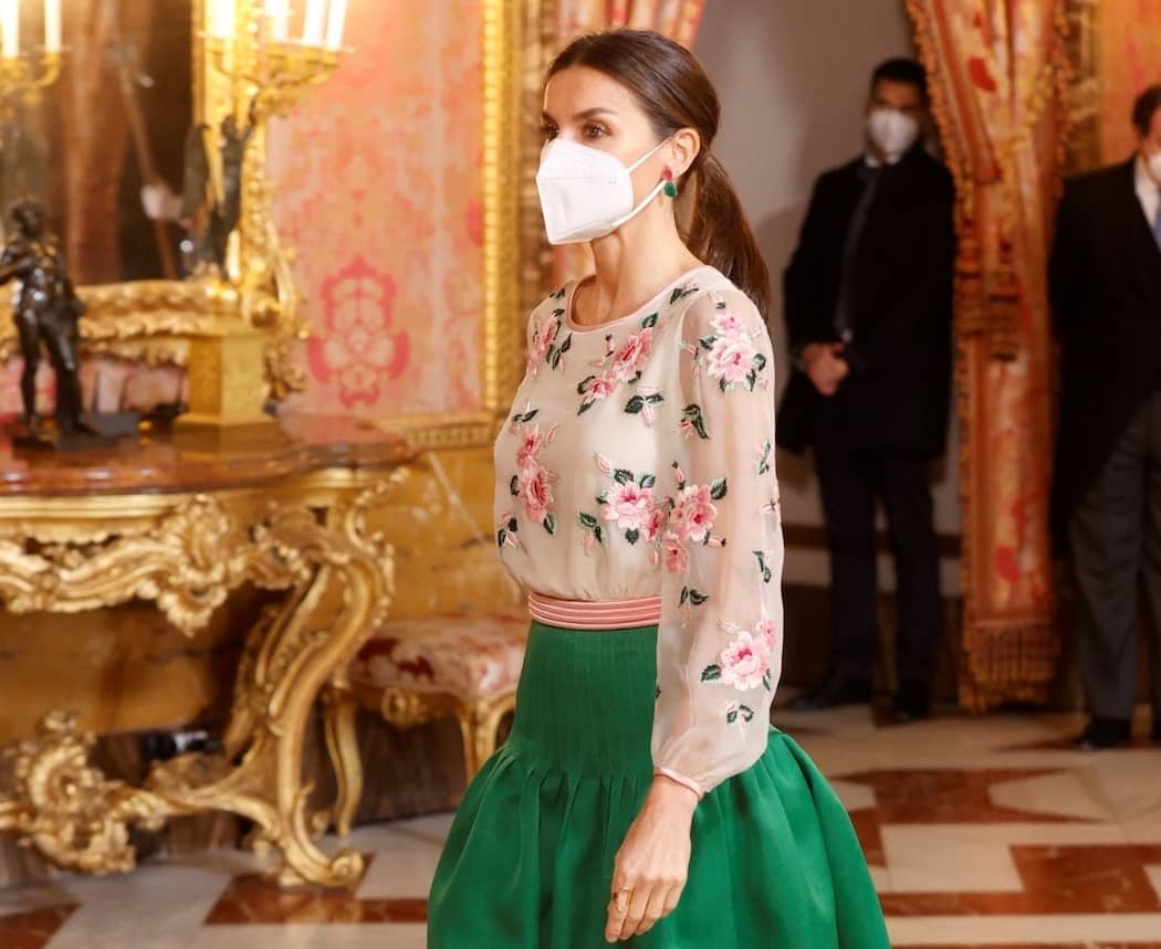 Letizia Ortiz in Valentino vintage che non sembra vintage - Donne Sul Web