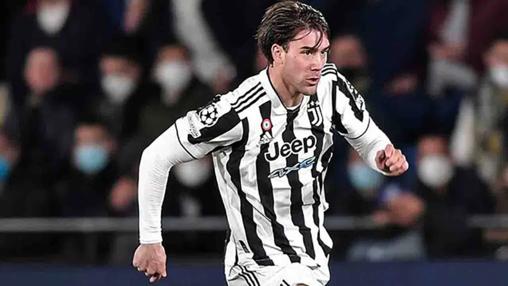 juventus cagliari vlahovic serie a 2021 2022