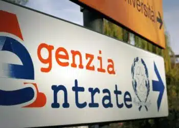 Obbligo fattura elettronica 2022 forfettari. Chi è esonerato