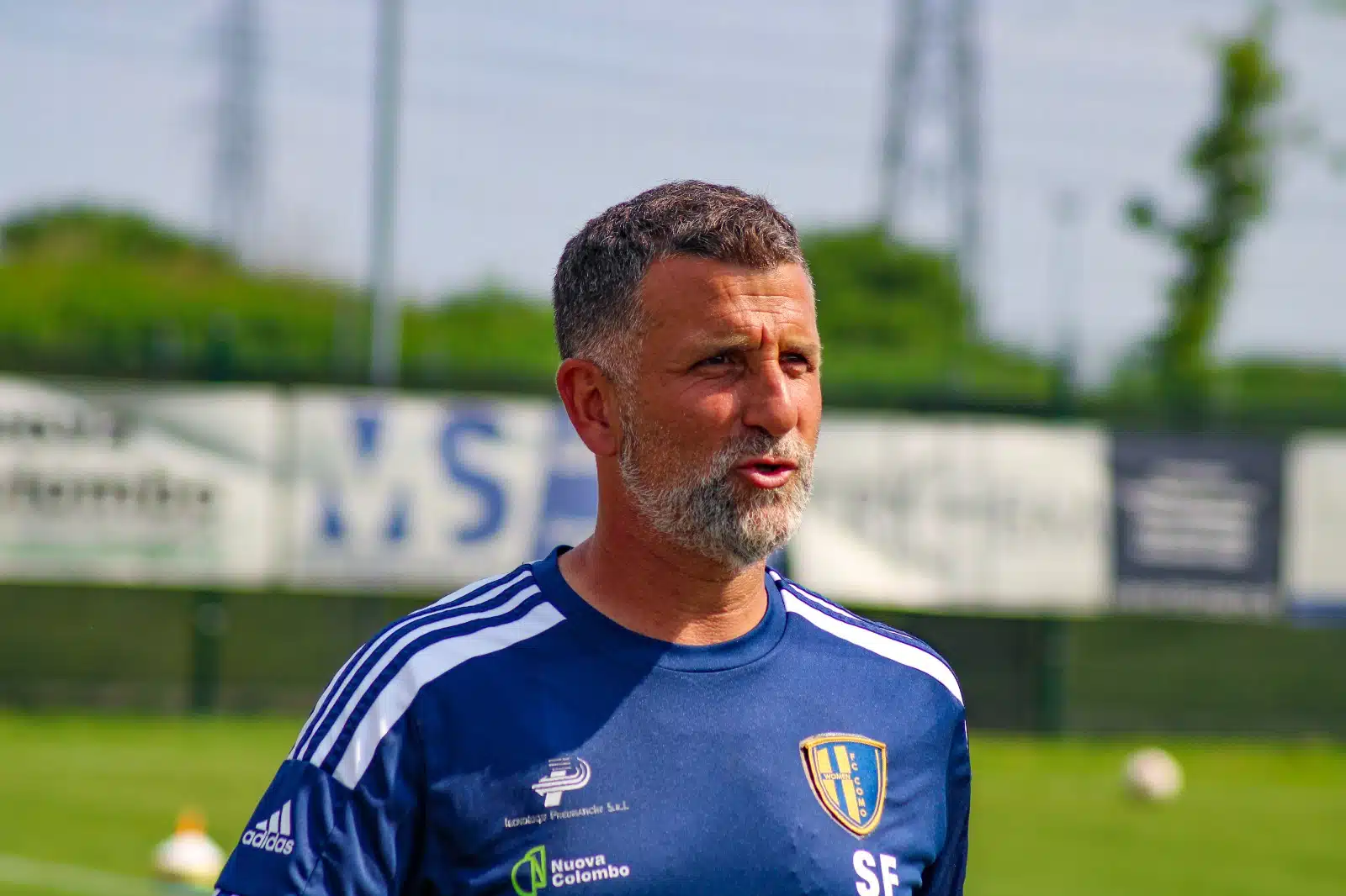 sebastian de la fuente como women