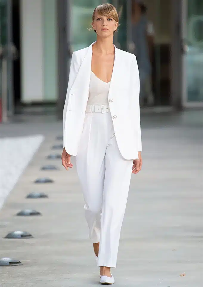laura biagiotti catalogo estate 2022