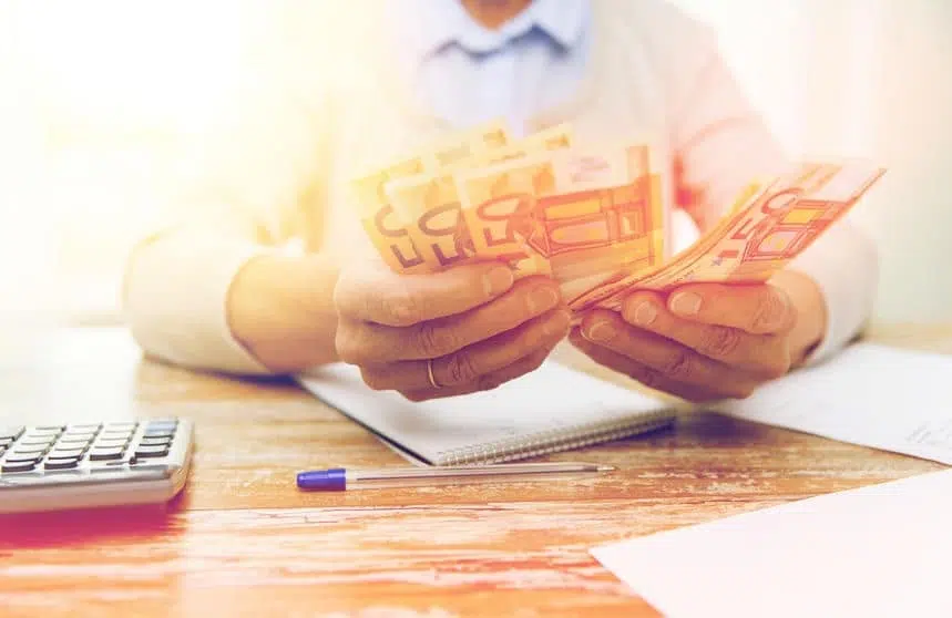 Bonus 200 euro dipendenti pubblici senza autocertificazione