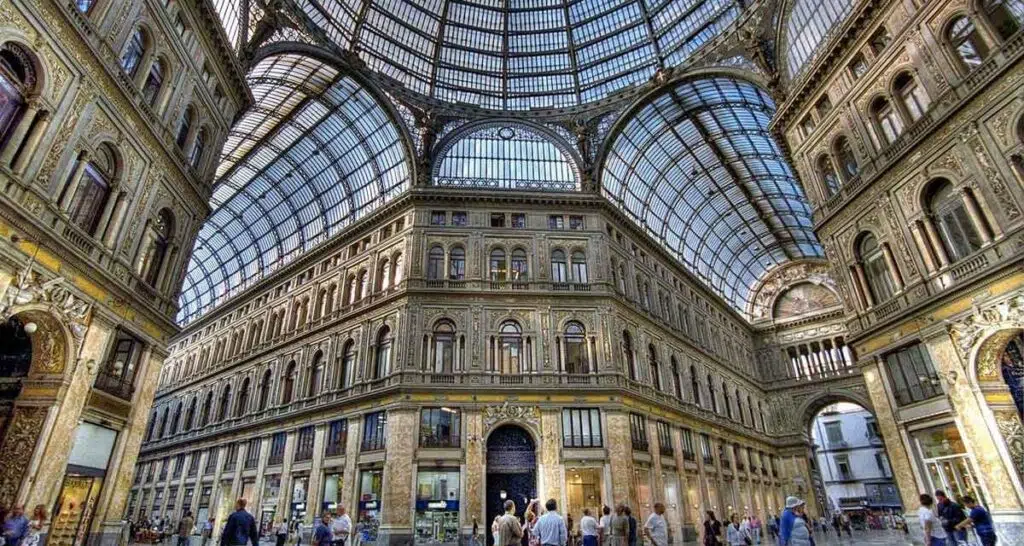 Saldi estivi 2022 Campania e Napoli data inizio e durata