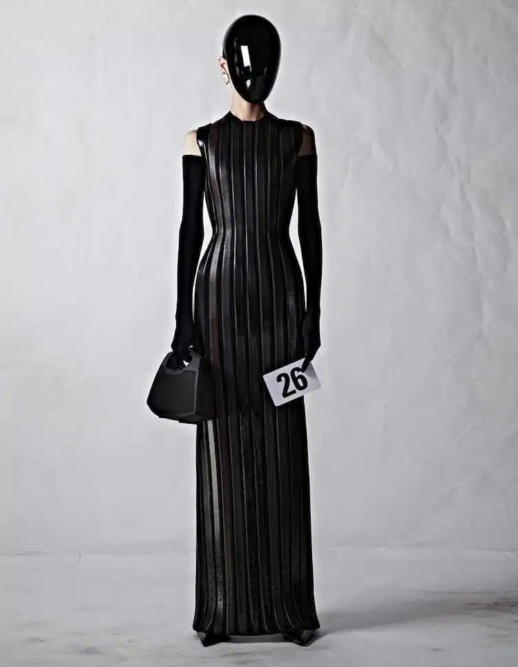 Balenciaga abito alta moda inverno 2023