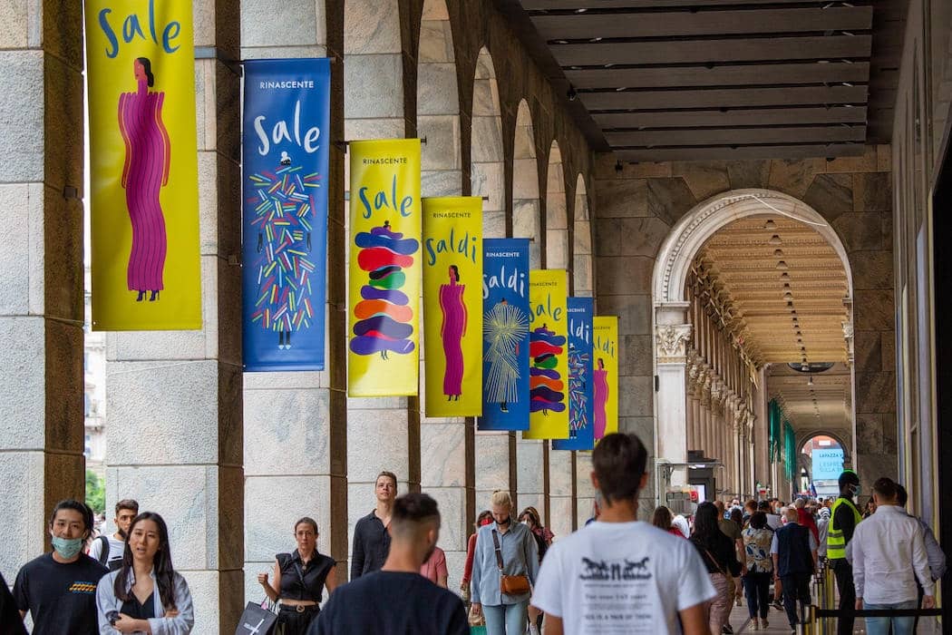 Quando finiscono i saldi estivi 2022. Calendario tutte le regioni