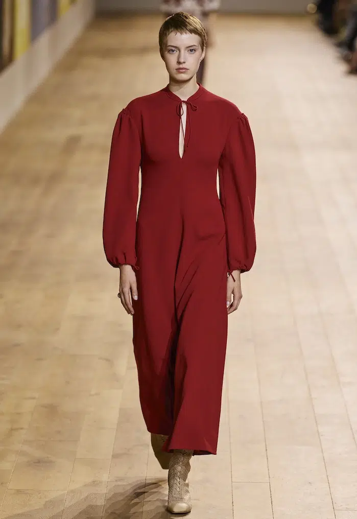 abito rooso bordeaux inverno 2022 Dior