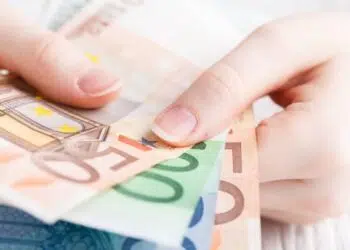 Bonus 200 euro partita iva decreto attuativo e scadenza