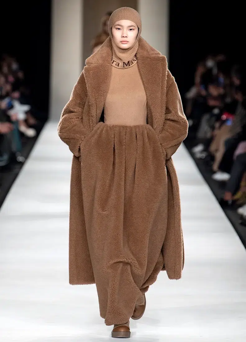 max-mara sfilate milano 2022