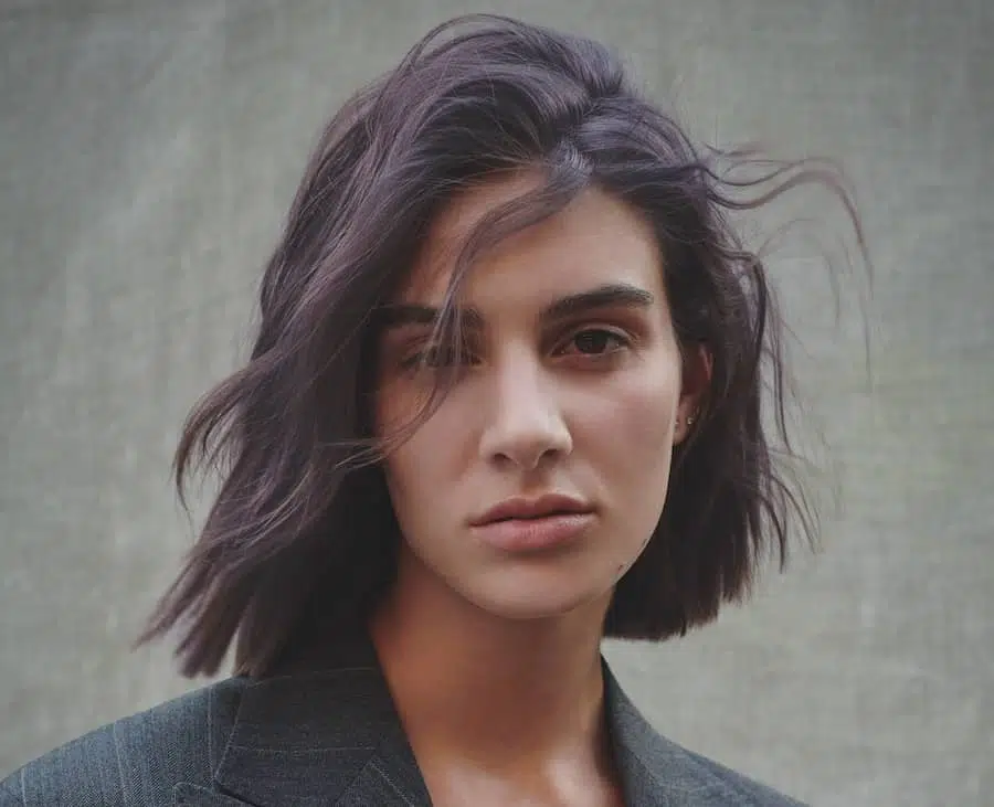 Taglio capelli medi scalati 2023
