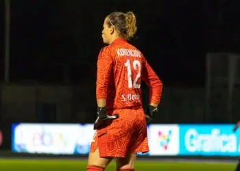 korenciova como women parma femminile