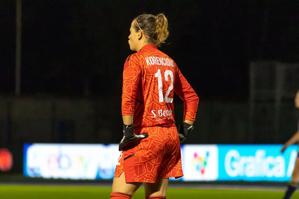 korenciova como women parma femminile