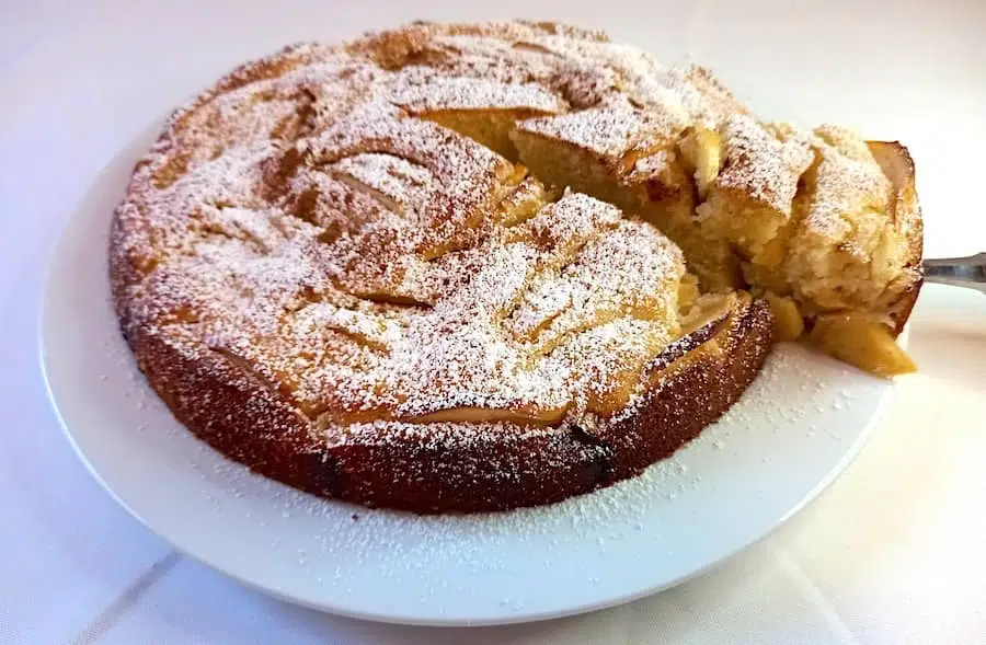 torta di mele italiana fatta in casa