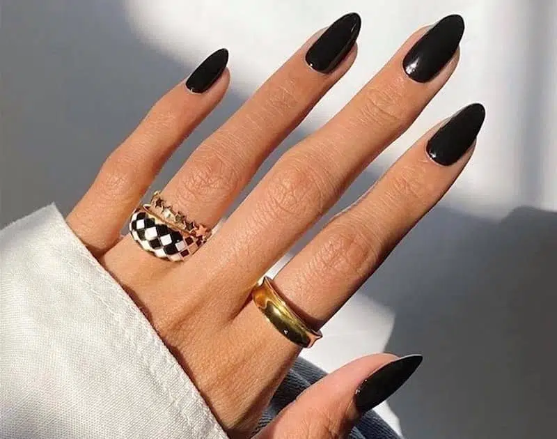 unghie gel 2023 nero OPI