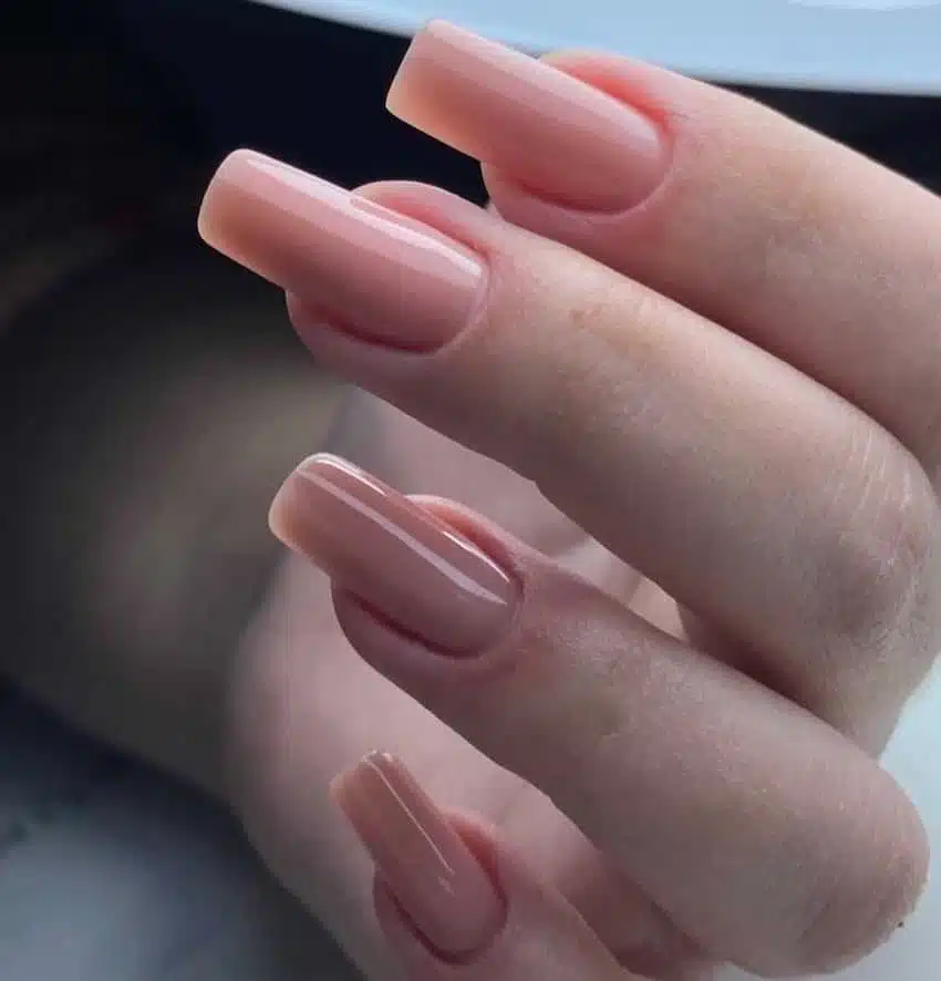 unghie gel 2023 rosa