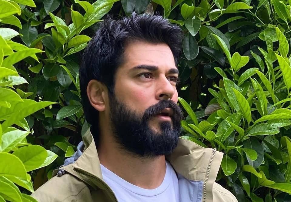 barba lunga moda uomo