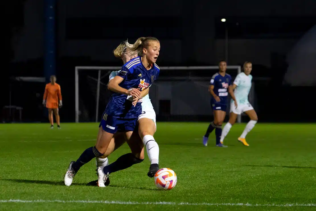 karlernas parma como women