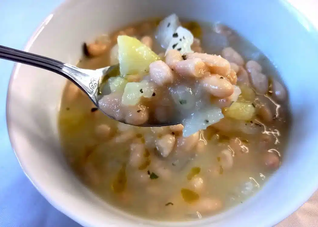 zuppa di rape e fagioli
