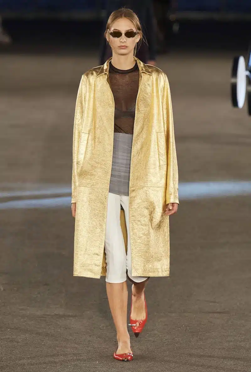 colori moda donna pe 2023-oro